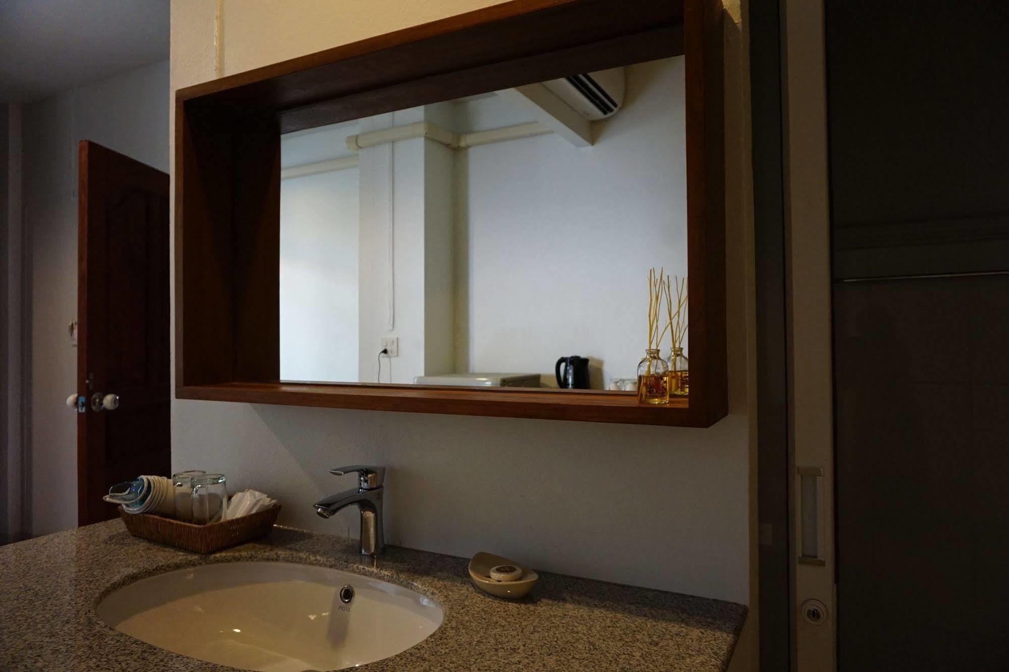 Hotel Baan Iyara Nan Zewnętrze zdjęcie
